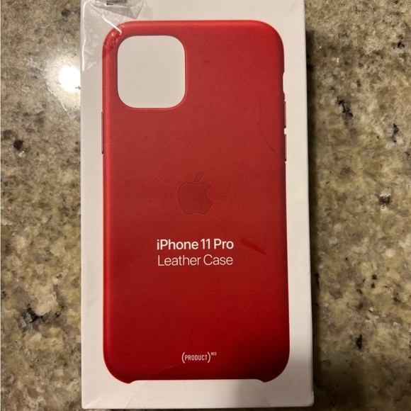 Apple iPhone 11 Pro Leather Case bundle - Picture 4 of 7